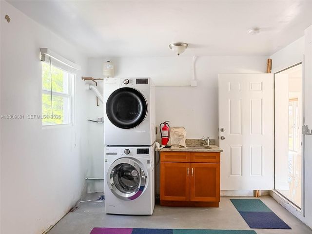 321 NE 29th St, Boca Raton, FL 33431