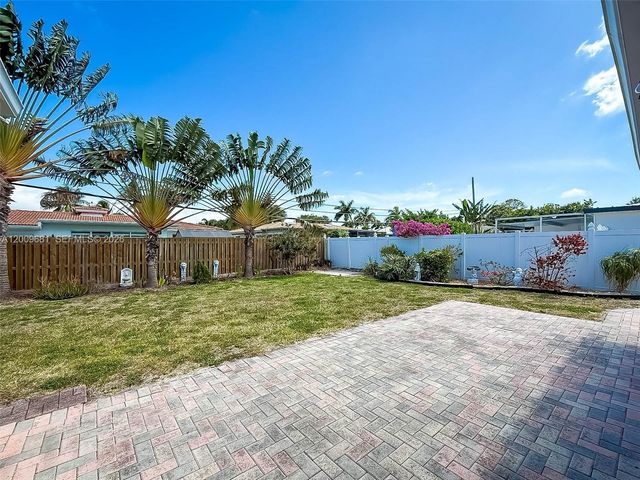 321 NE 29th St, Boca Raton, FL 33431
