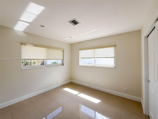 321 NE 29th St, Boca Raton, FL 33431