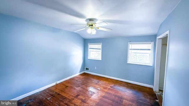 617 BRISBANE, Baltimore, MD 21229
