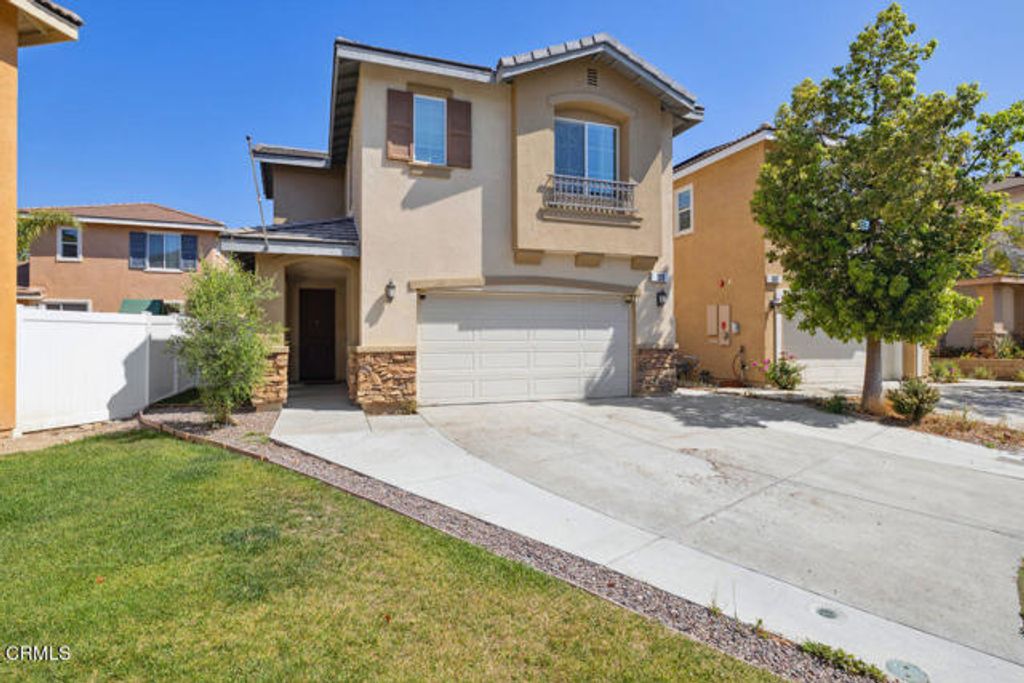 199 Rosewood Street, Fillmore, CA 93015