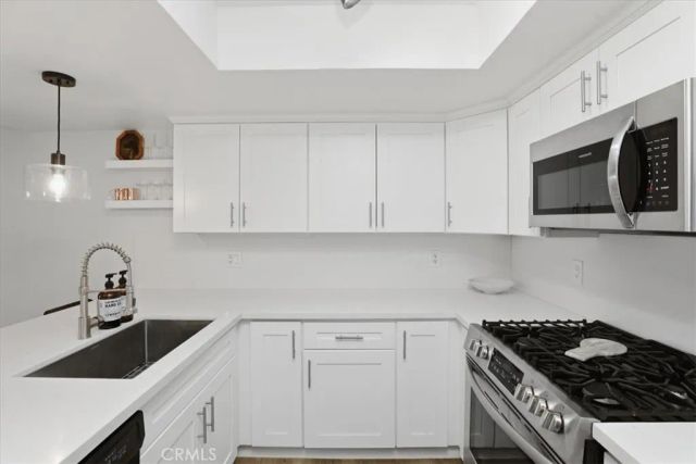 2272 El Capitan Drive, Riverside, CA 92506
