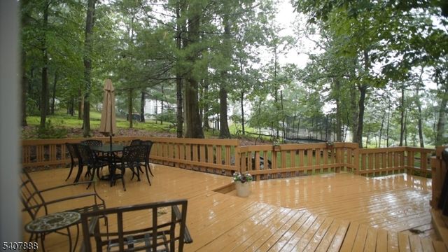 13 Deer Path Cir, Green Brook Twp., NJ 08812