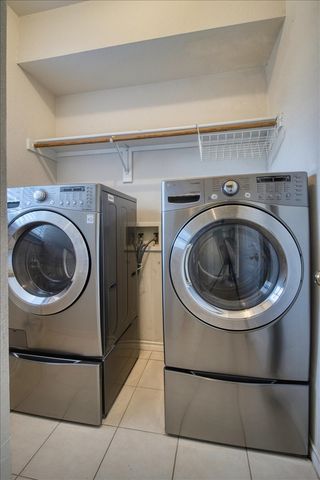 2712 Summertree Drive, Carrollton, TX 75006