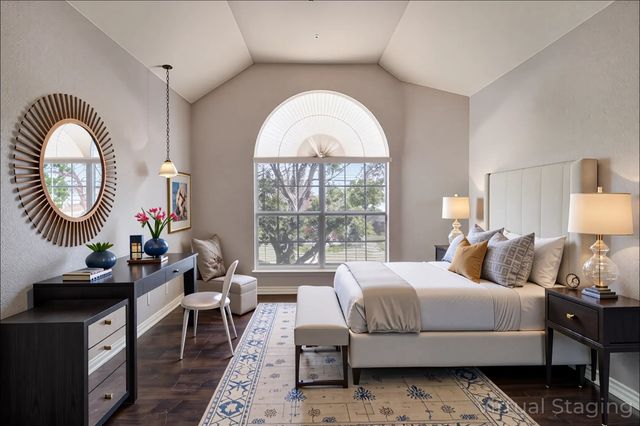 2712 Summertree Drive, Carrollton, TX 75006