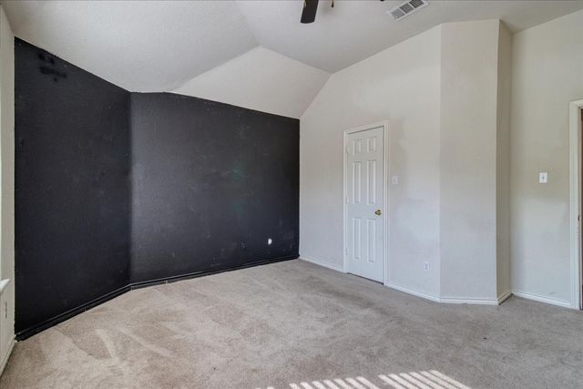 2712 Summertree Drive, Carrollton, TX 75006