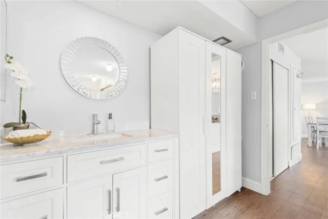 400 N Acacia Avenue B12, Fullerton, CA 92831