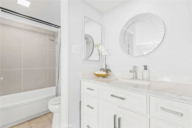 400 N Acacia Avenue B12, Fullerton, CA 92831