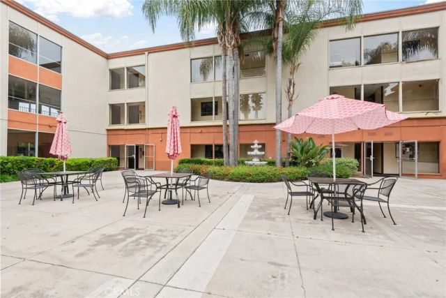 400 N Acacia Avenue B12, Fullerton, CA 92831