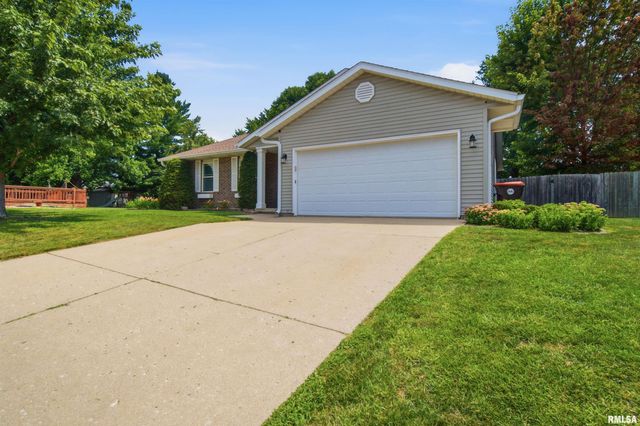 5506 N LEAWOOD Court, Peoria, IL 61615