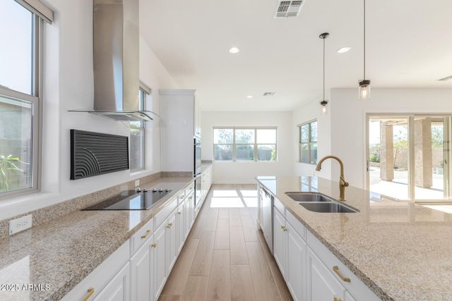 3953 E MIA Lane, Gilbert, AZ 85298