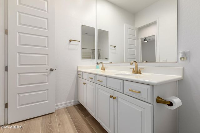 3953 E MIA Lane, Gilbert, AZ 85298