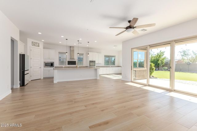 3953 E MIA Lane, Gilbert, AZ 85298