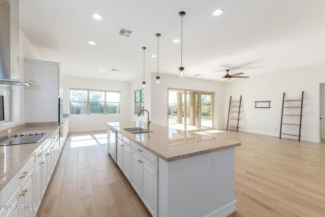 3953 E MIA Lane, Gilbert, AZ 85298