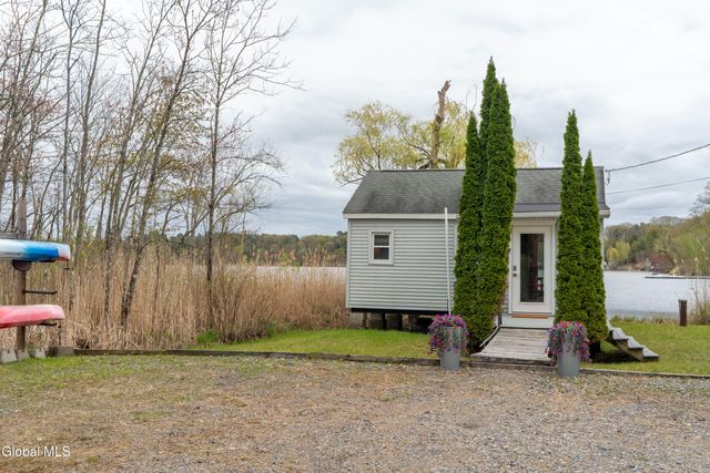 23 Poe Road, Saratoga Springs, NY 12866