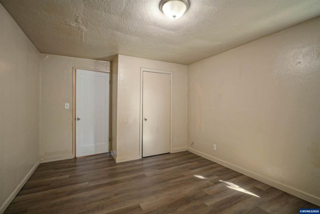 2806-2808 Livingston St NE, Salem, OR 97301