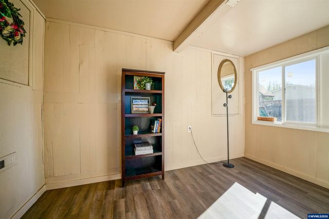 2806-2808 Livingston St NE, Salem, OR 97301