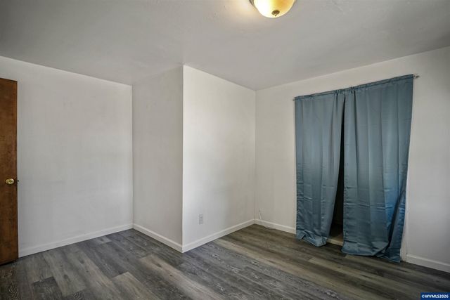 2806-2808 Livingston St NE, Salem, OR 97301