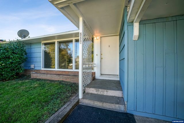 2806-2808 Livingston St NE, Salem, OR 97301