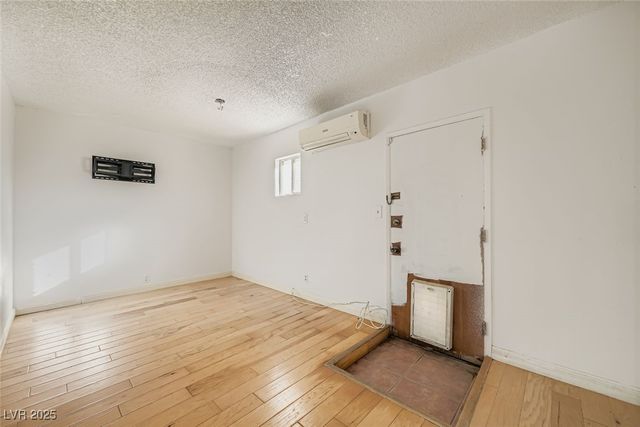 908 Rockaway Street, Las Vegas, NV 89145