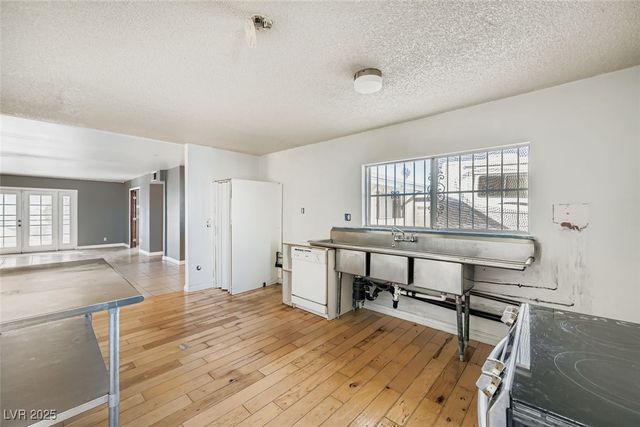 908 Rockaway Street, Las Vegas, NV 89145