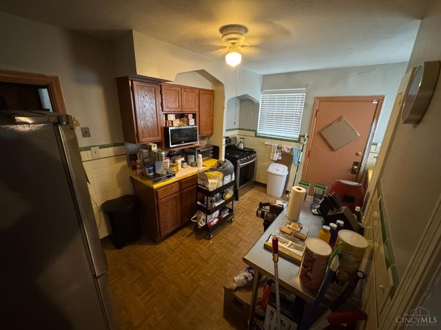 1740 Garden Lane, Cincinnati, OH 45237