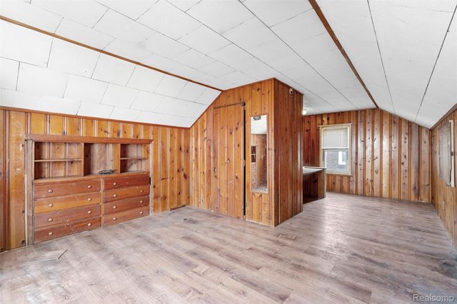 14624 Warwick Avenue, Allen Park, MI 48101