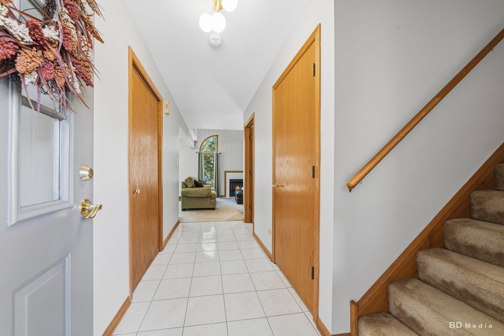 16630 Fairfax Court 16630, Tinley Park, IL 60477 — photo 4