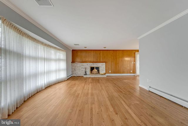 2 CEDAR LN, Pemberton, NJ 08068