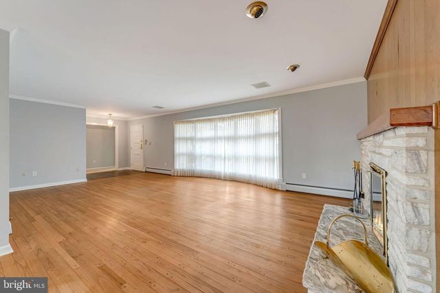 2 CEDAR LN, Pemberton, NJ 08068