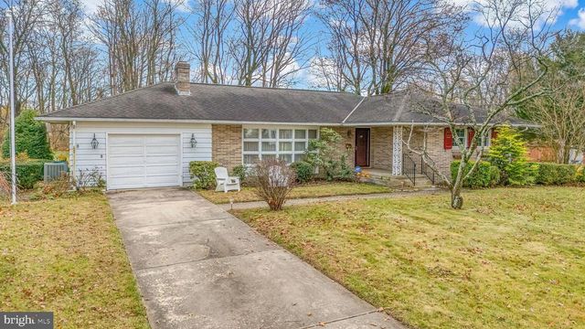 2 CEDAR LN, Pemberton, NJ 08068