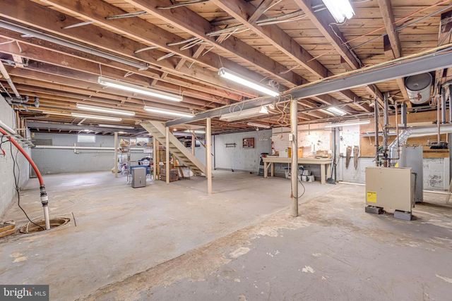 2 CEDAR LN, Pemberton, NJ 08068