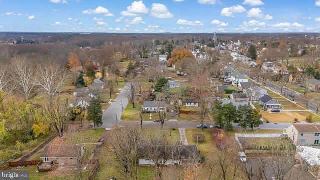 2 CEDAR LN, Pemberton, NJ 08068