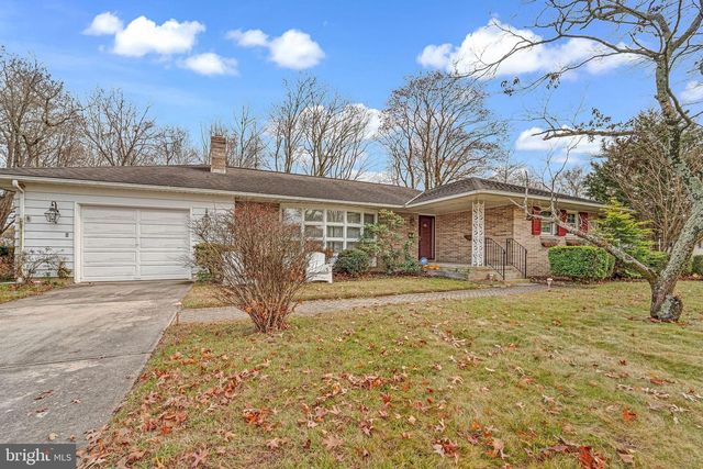 2 CEDAR LN, Pemberton, NJ 08068