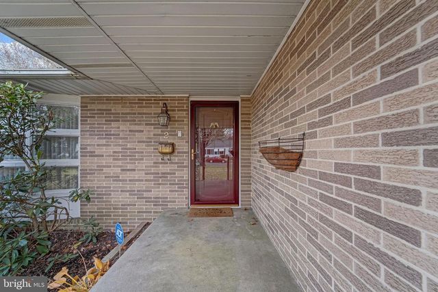 2 CEDAR LN, Pemberton, NJ 08068