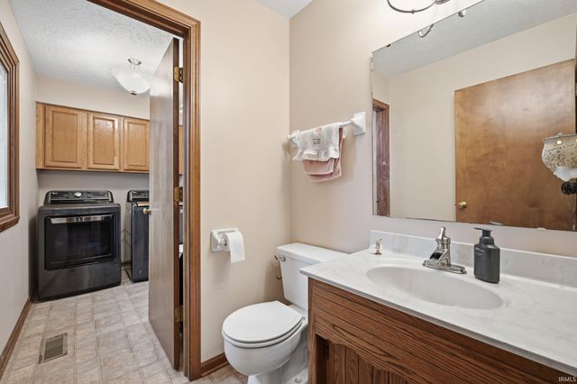 848 Bennett Court, Carmel, IN 46032