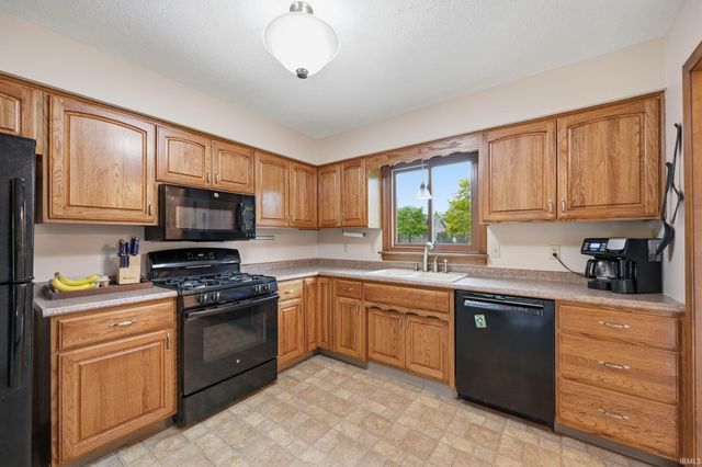 848 Bennett Court, Carmel, IN 46032