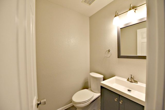 1403 Catalina DR, Leander, TX 78641