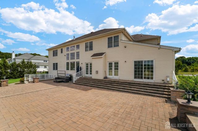 5 Bouvier Lane, South Brunswick, NJ 08816