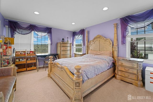 5 Bouvier Lane, South Brunswick, NJ 08816