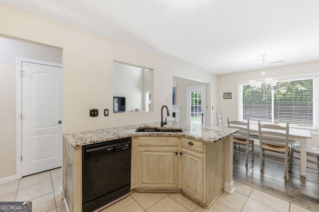 6825 White Walnut Way, Braselton, GA 30517