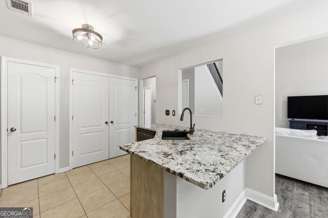 6825 White Walnut Way, Braselton, GA 30517