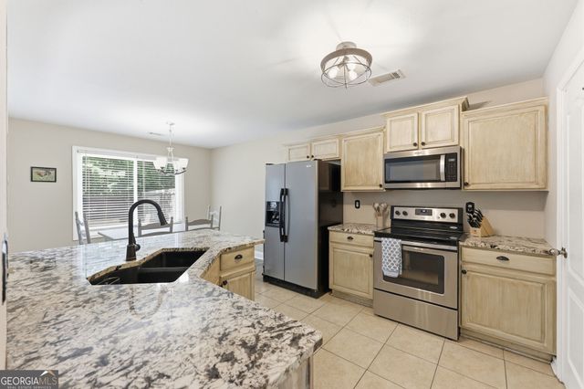 6825 White Walnut Way, Braselton, GA 30517