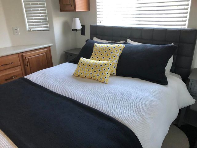 74711 Dillon Rd Spc 1017, Desert Hot Springs, CA 92241