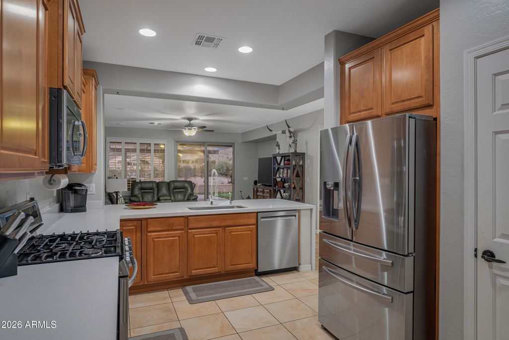 32119 N ECHO CANYON Road, San Tan Valley, AZ 85143 — photo 5