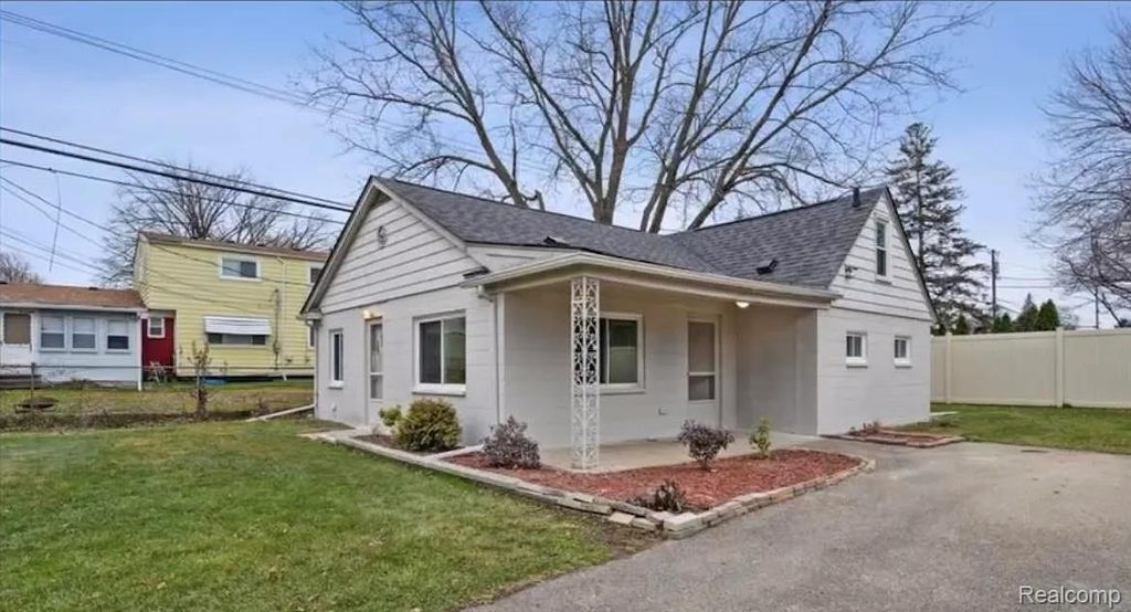 4430 Chicago Road, Warren, MI 48092