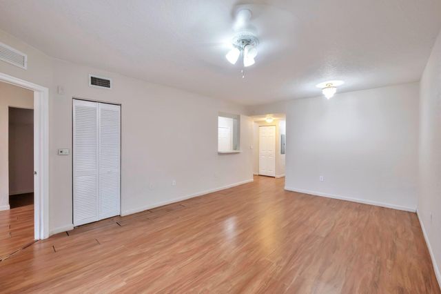 1103 Golden Lakes Boulevard 1013, West Palm Beach, FL 33411