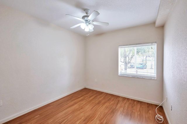 1103 Golden Lakes Boulevard 1013, West Palm Beach, FL 33411