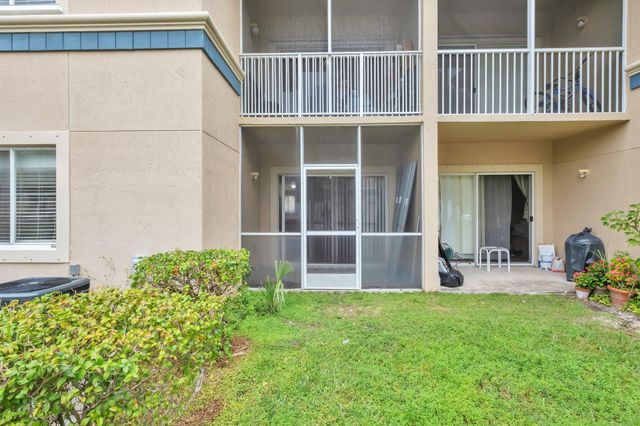 1103 Golden Lakes Boulevard 1013, West Palm Beach, FL 33411