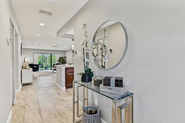 21656 Juego Circle S 23f, Boca Raton, FL 33433